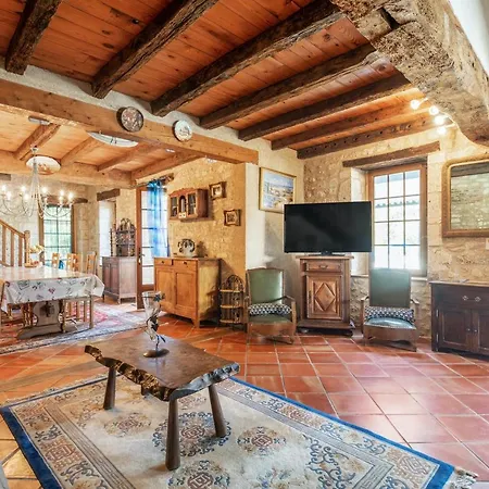 بيت للعطل Maison Spacieuse A Thenac Avec Piscine Privee