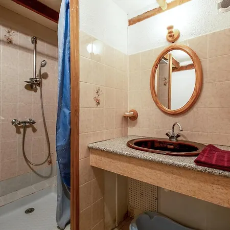 Maison Spacieuse A Thenac Avec Piscine Privee * Les Vachers