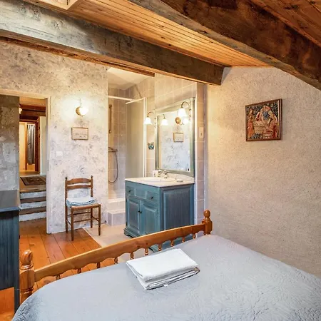 Maison Spacieuse A Thenac Avec Piscine Privee *