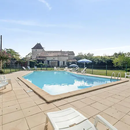 Maison Spacieuse A Thenac Avec Piscine Privee Σπίτι διακοπών